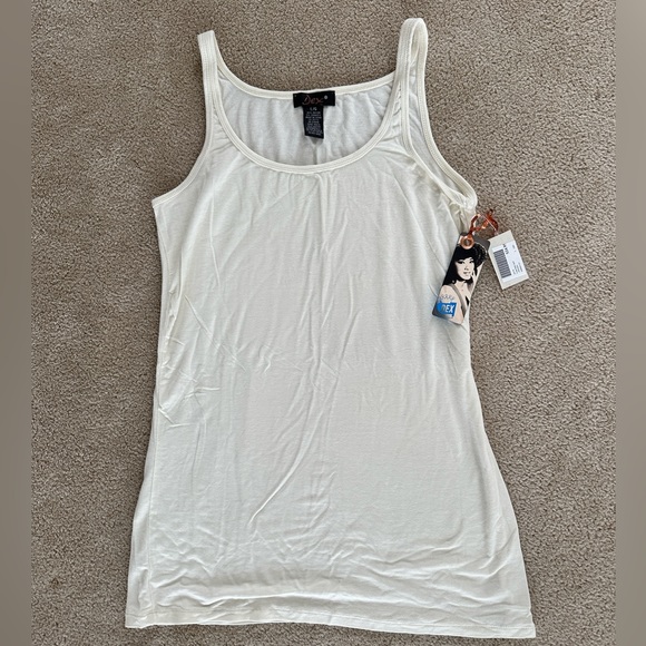Dex Tops - NWT Dex tank top